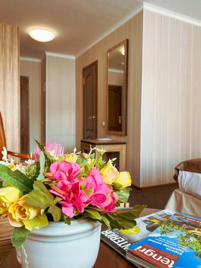 Nomad Hotel Nur-Sultan  Exterior photo